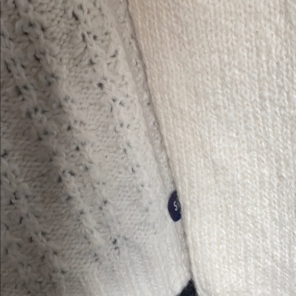 🆕NWT Hollister Open Cardigan Fringe Knit Sweater - Picture 2 of 5